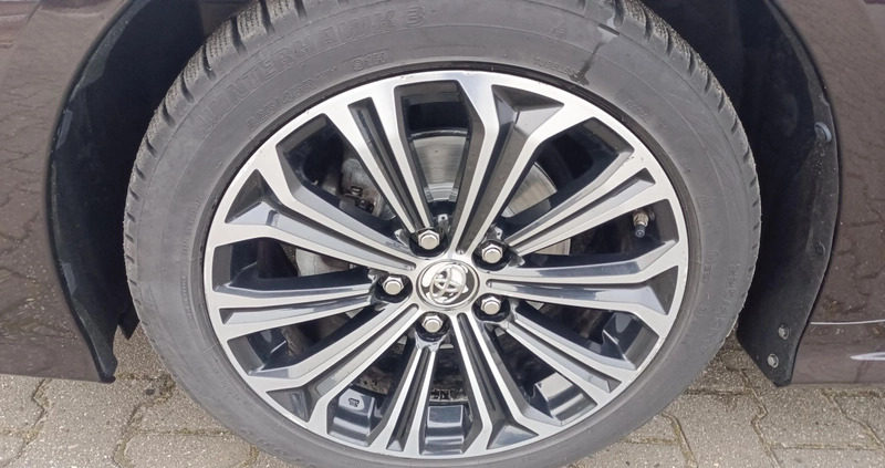 Toyota Corolla cena 87900 przebieg: 87221, rok produkcji 2019 z Sępólno Krajeńskie małe 326